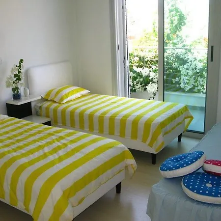 Villa Rent A Holiday Close To Mimoza Beach 87 *